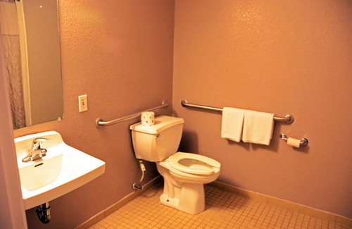 West Des Moines Hotel | Motel 6 West Des Moines, IA