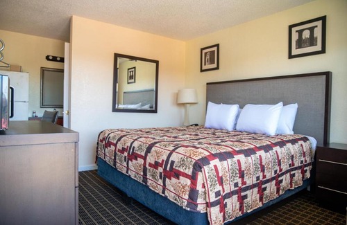Vallejo Hotel | Motel 7 - Near Six Flags, Vallejo - Napa Valley