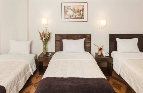 Aguas Calientes House | Motel ∙ 8 guests