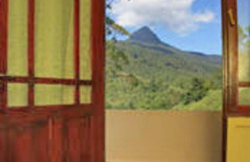 Nallathanniya House | Motel ∙ 8 guests