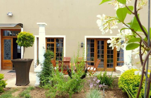 Addo House | Motel ∙ 8 guests