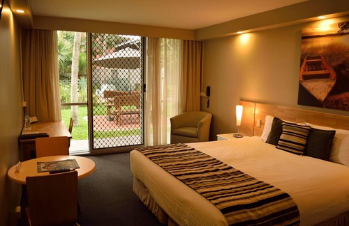 Rockhampton Hotel | Motel 98