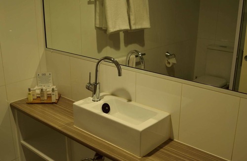 Rockhampton Hotel | Motel 98