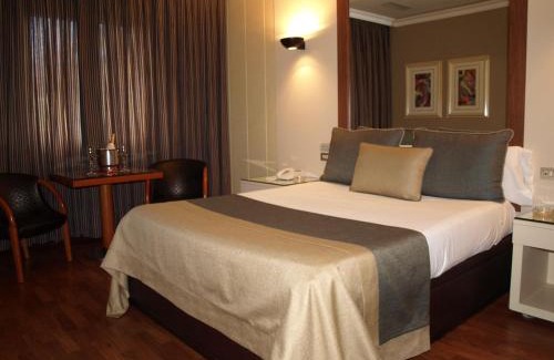 Mos Hotel | Motel Aeropuerto