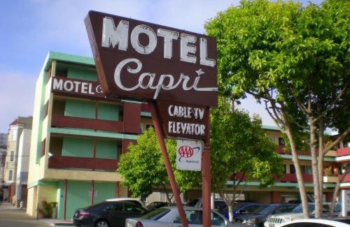 Cow Hollow Hotel | Motel Capri