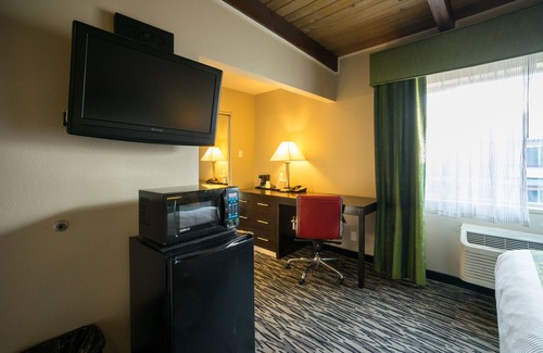 Cow Hollow Hotel | Motel Capri
