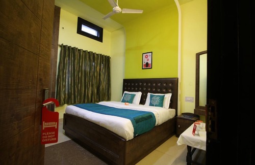 Roorkee Hotel | Motel Divine International