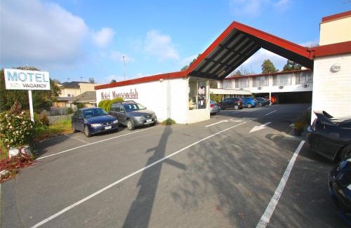 Mont Albert Hotel | Motel Maroondah