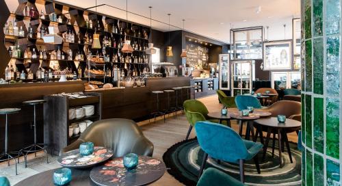 Nieuwmarkt en Lastage Hotel | Motel One Amsterdam-Waterlooplein
