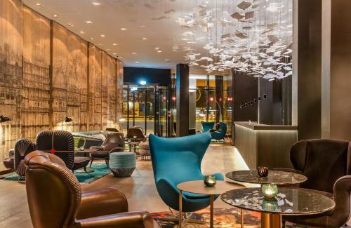 Altstadt Hotel | Motel One Frankfurt-Römer