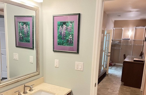 Hillside East House | Mother in law suite A little piece of paradise