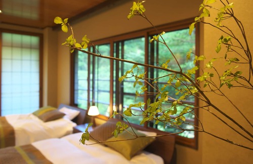 Hitoegane House | Motoyu Magokuro