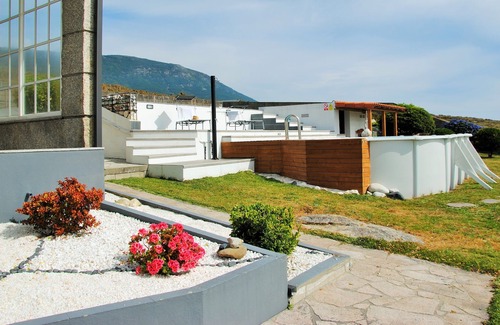 Oia Villa | Mougás House (258), facing the sea in Baiona