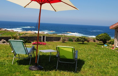 Oia Villa | Mougás House (258), facing the sea in Baiona