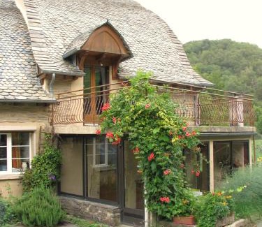 Estaing House | Moulin du Combayre à Estaing
