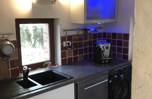Chevillon-sur-Huillard House | Moulin en Bord de Rivière, Logement Complet