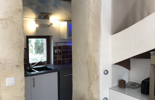 Chevillon-sur-Huillard House | Moulin en Bord de Rivière, Logement Complet