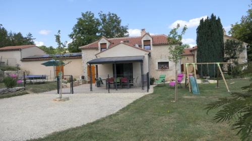 Saint-Laurent-des-Batons House | Moulin neuf de combecave pour 6