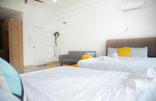 Taman Mount Austin Apartment | -Mount Austin IKEA, AEON 10mins -Pool View- B215