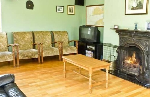Cloghane Cottage | MOUNT BRANDON COTTAGE, family friendly in Cloghane, County Kerry
