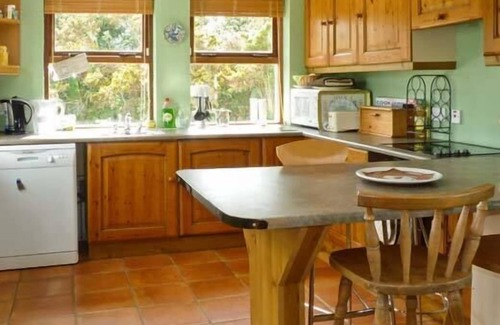 Cloghane Cottage | MOUNT BRANDON COTTAGE, family friendly in Cloghane, County Kerry