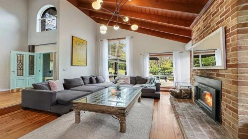 Mittagong House | Mount Gibraltar Retreat