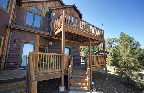 Estes Park Condo | Mount Meeker 26B - Cozy Condo with Private Hot Tub - Mountain and Lake Views