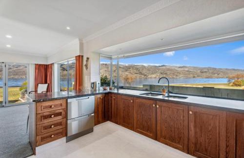 Lowburn House | Mount Pisa Lake View