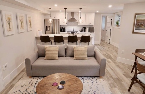 Mount Pleasant Apartment | Mount Pleasant Surprise! Kid & Family Friendly!