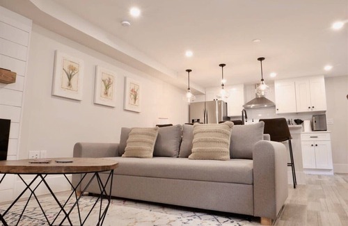 Mount Pleasant Apartment | Mount Pleasant Surprise! Kid & Family Friendly!