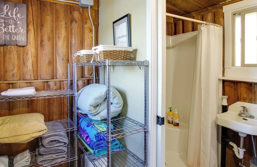 Big Lake Apartment | Mount Vernon Vacation Rental w/ Lake Access