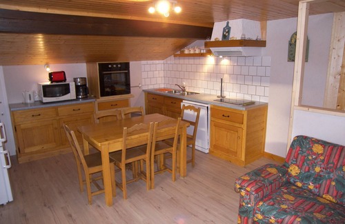 Les Villards-sur-Thones Apartment | Mountain apartment with superb view of the Lachat mountain