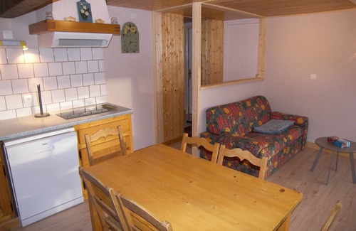 Les Villards-sur-Thones Apartment | Mountain apartment with superb view of the Lachat mountain