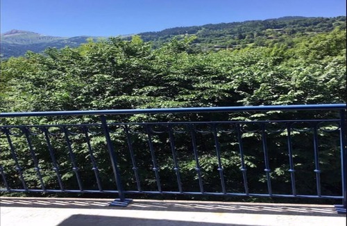 Saint-Gervais-les-Bains Apartment | Mountain apartment with character