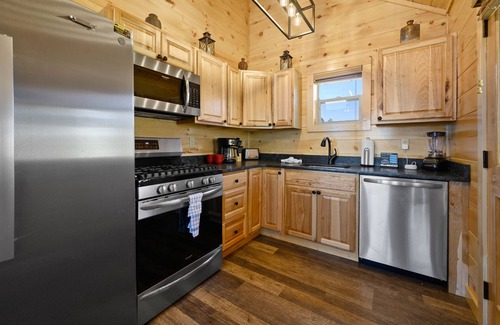 Pigeon Forge Cabin | Mountain and City light views! Close to Strip Private Indoor Pool!