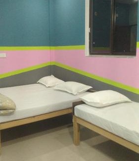 Karnaprayag House | Mountain Berry Cafe and Homestay