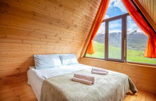 Zhibiani Cabin | MOUNTAIN CABIN