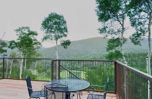Cuchara Cabin | Mountain Cabin w/360° Views, Hot Tub, Pet-Friendly, Trails, Fireplace, Sleeps 16