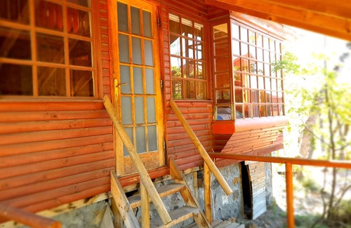 Pinto Cabin | Mountain cabin with hot tub, 8 min. hot springs and ski center