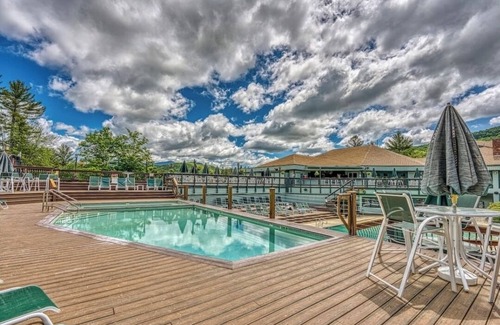Campton Ski Chalet | Mountain Cabin with long range views, privacy, and more.