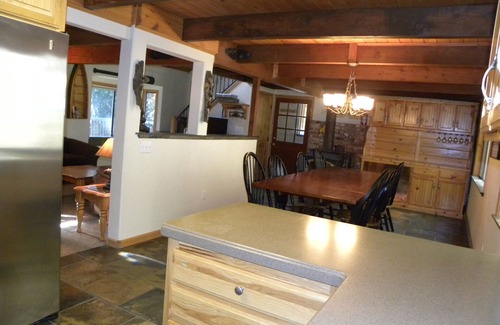 Mount Shasta Ski Chalet | Mountain Chalet On 6 Acres On Mt. Shasta