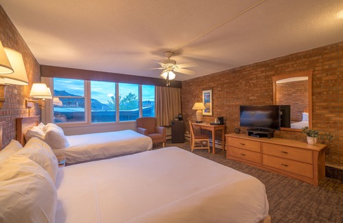 Snowmass Village Hotel | Mountain Chalet Snowmass