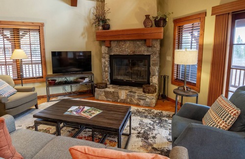 Tamarack Ski Chalet | Mountain Chalet w/ Private Hot Tub and Gorgeous Meadow Views.