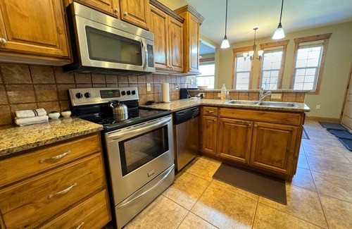 Driggs Condo | Mountain Chic Condo Near Grand Targhee and Driggs