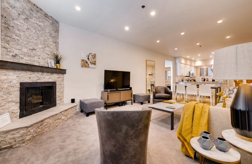 Steamboat Springs Condo | Mountain condo just steps from the base w/shared pool, hot tub & more