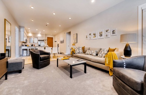 Steamboat Springs Condo | Mountain condo just steps from the base w/shared pool, hot tub & more