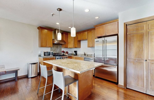 Downtown Park City Condo | Mountain condo located 3 blocks from Town Lift Plaza & Main Street