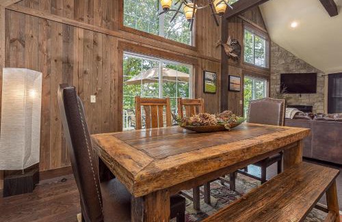 Lampe House | Mountain Creek Cabin - Luxury Lakefront Home - Hot Tub- Pool Table - Movie Theater