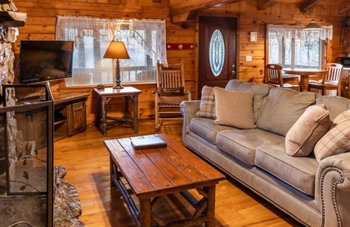 Ponca Condo | Mountain Ecstasy - Romantic Cabin w/Beautiful View