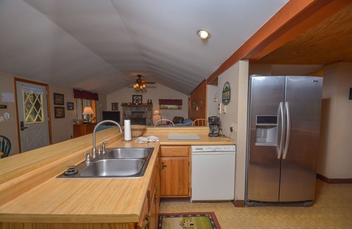 McHenry House | Mountain Escape | Pet Friendly, Dock, Near Wisp!